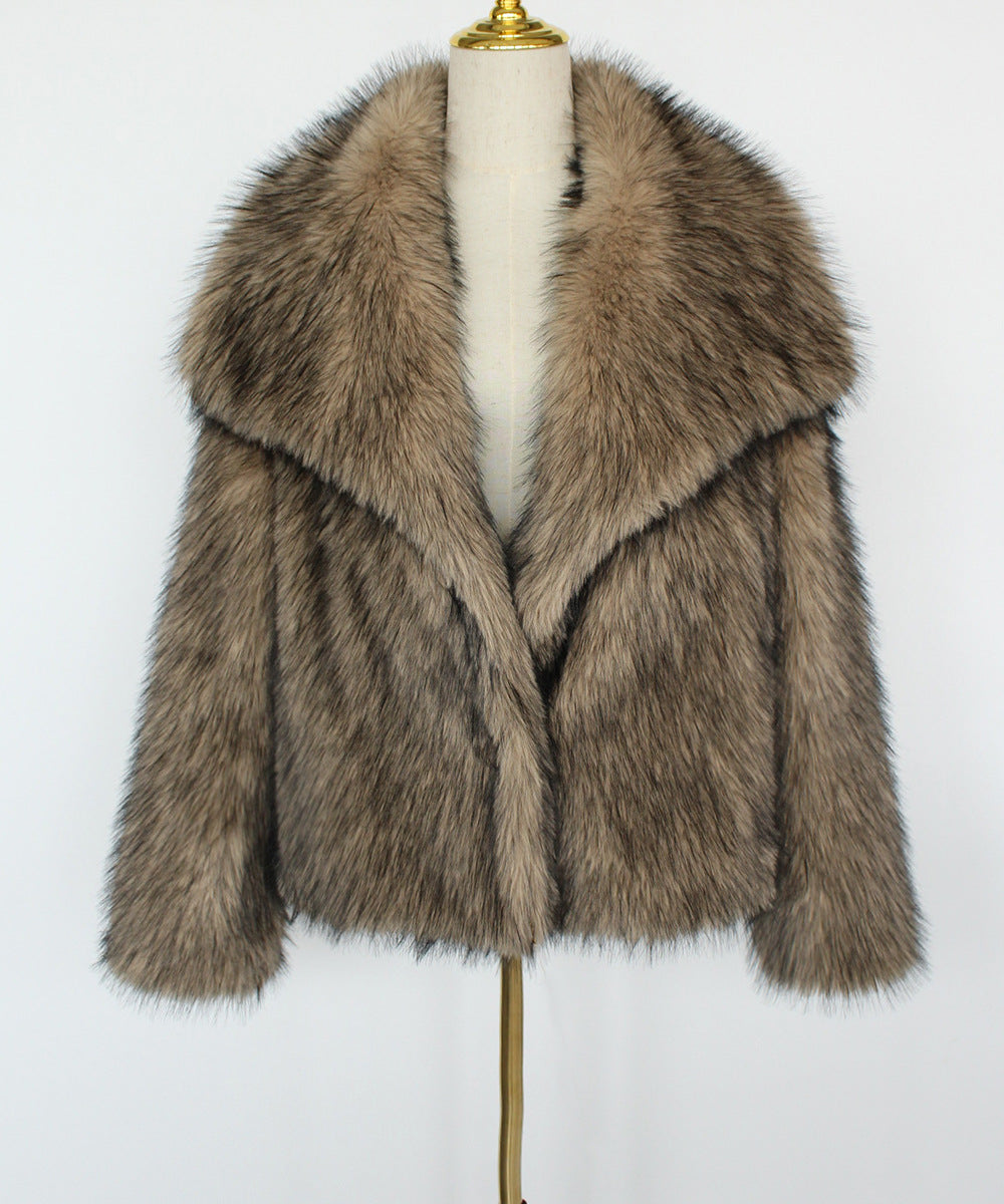 Women's Short Faux Fur Coat