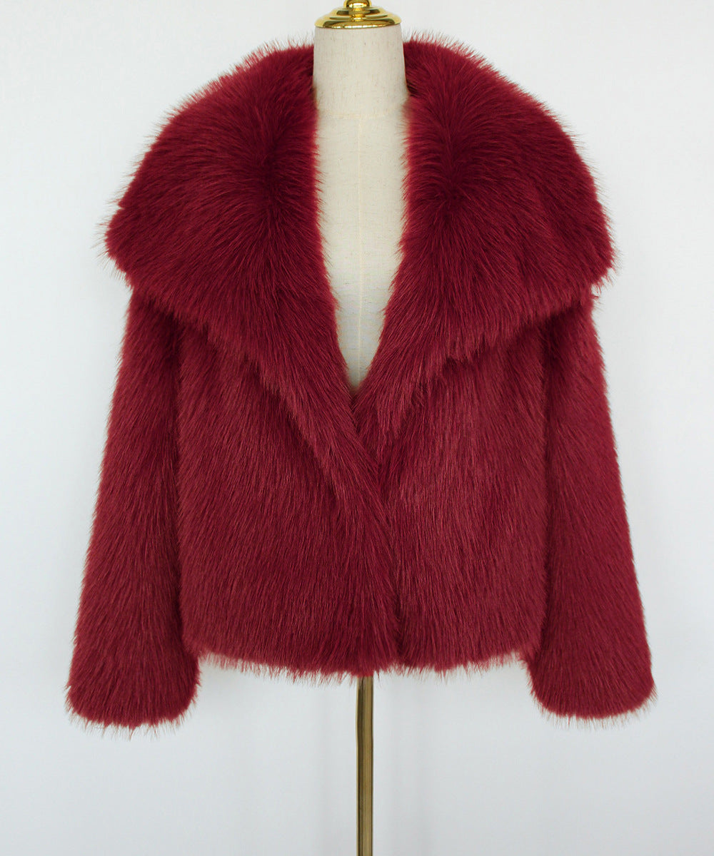 Women's Short Faux Fur Coat