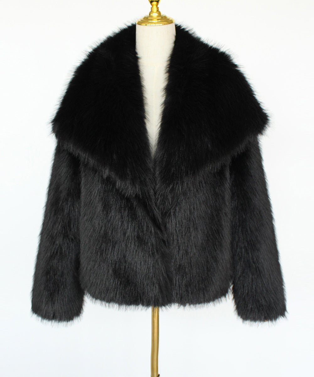 Women's Short Faux Fur Coat