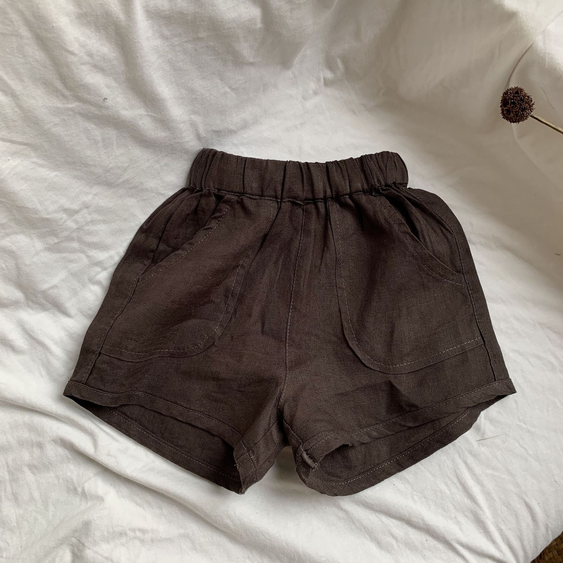 Women's Cargo-Pocket Linen Shorts