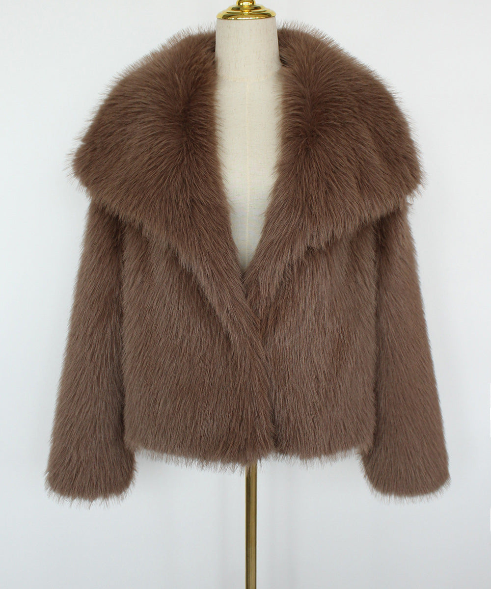 Women's Short Faux Fur Coat
