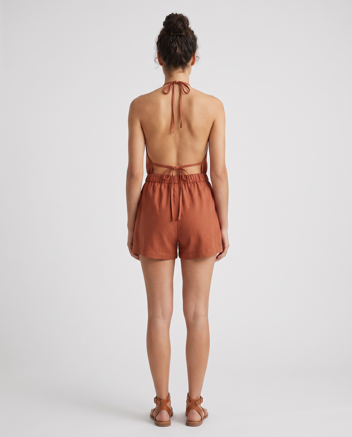 Cotton-linen backless halter top and shorts set, back view
