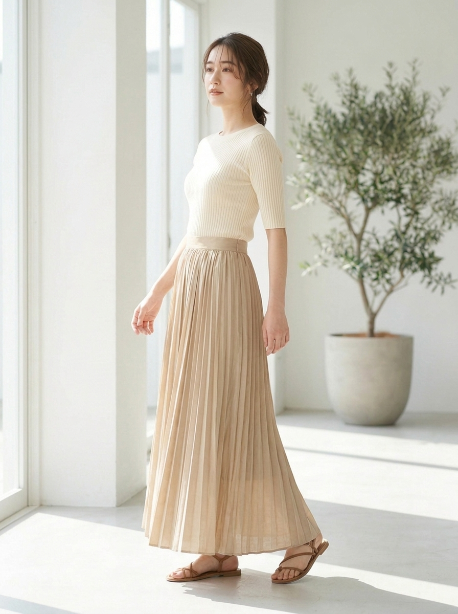Cotton pleated maxi skirt three-quarter view