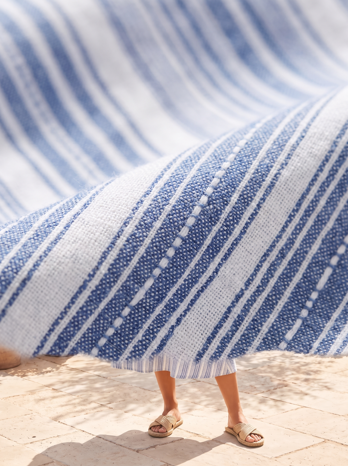 Cotton striped fabric detail