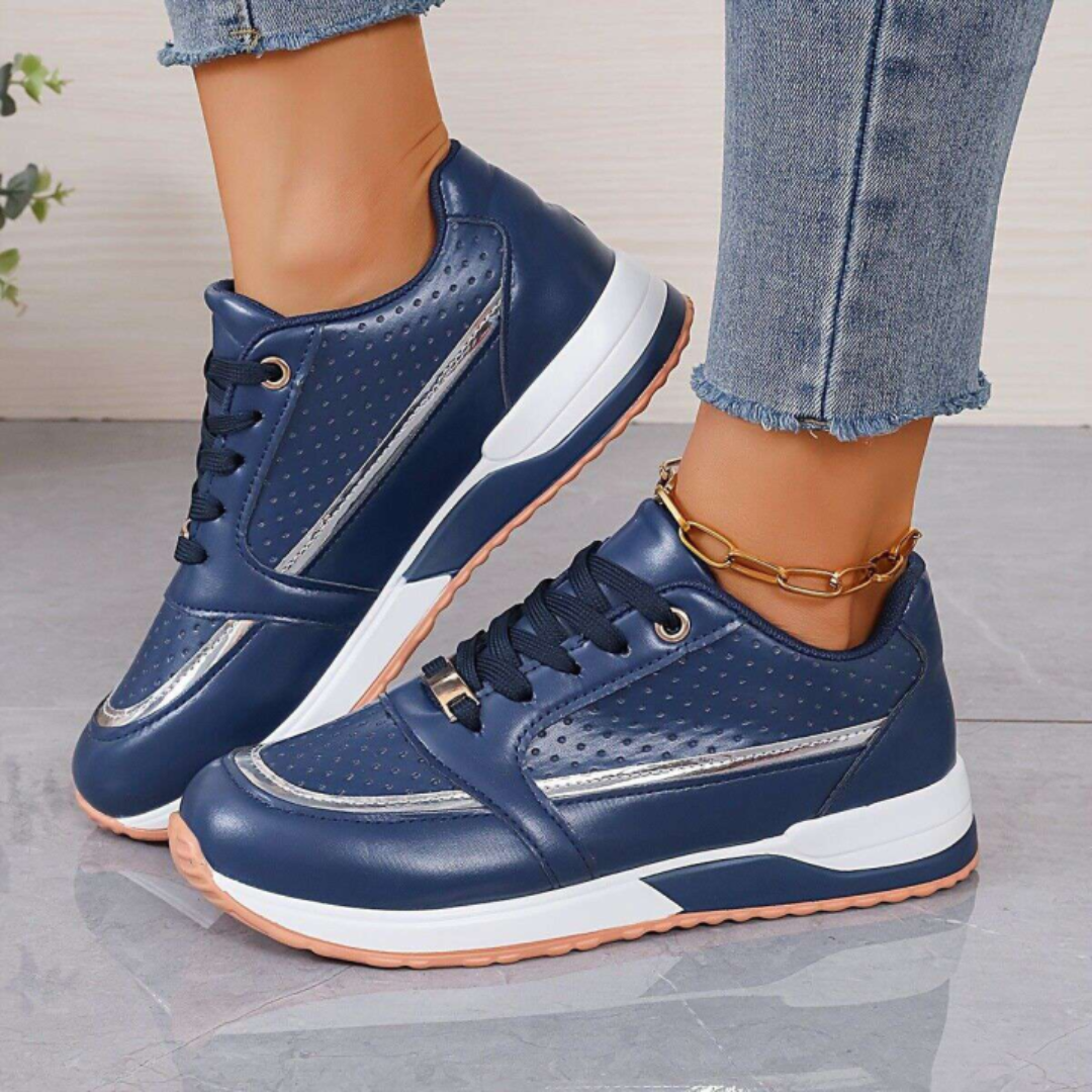 AVERY — Women's Perforated Lace-Up Sneakers