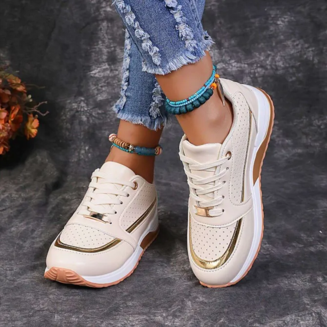 AVERY — Women's Perforated Lace-Up Sneakers