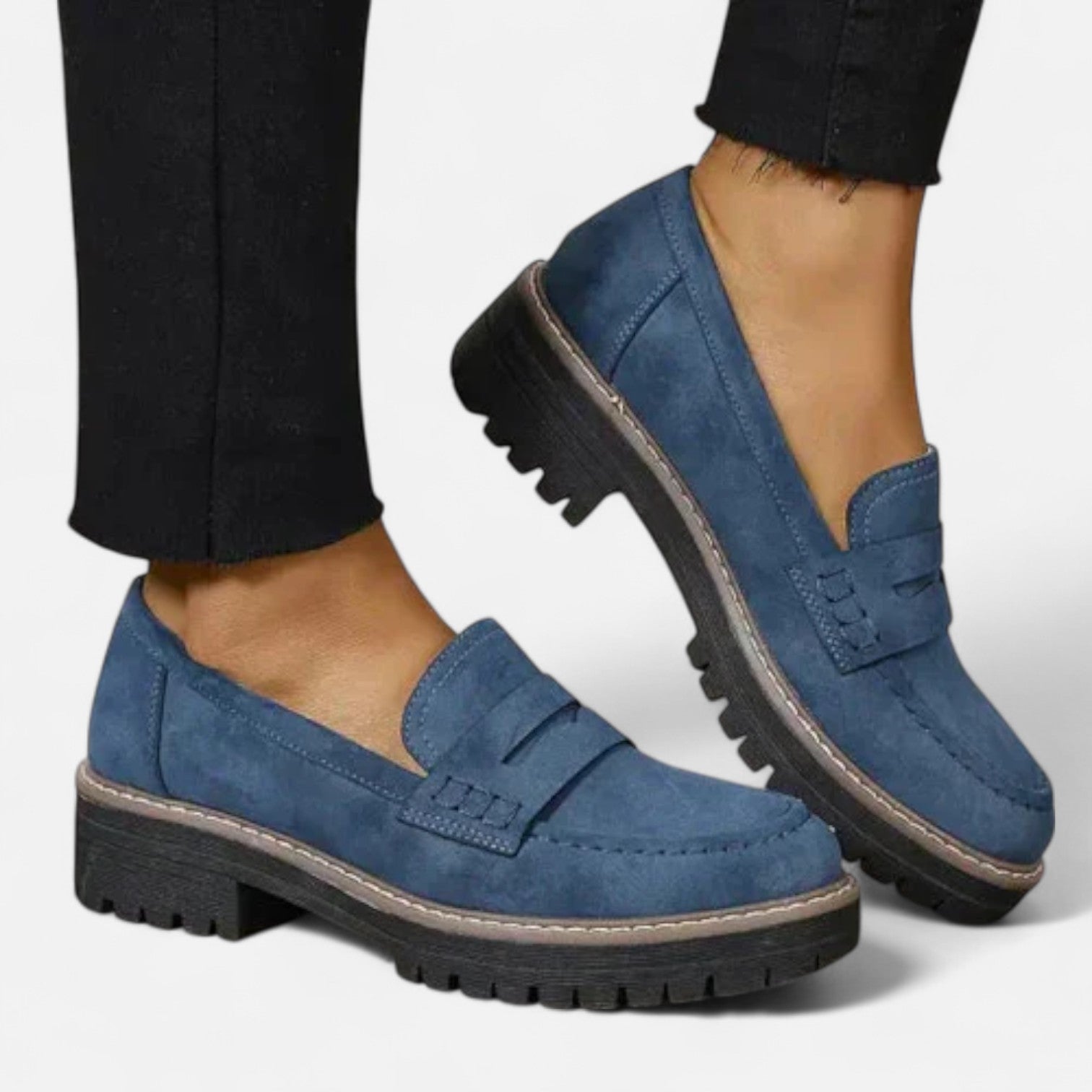 HARLOW — Women's Moc Toe Lug Sole Loafers